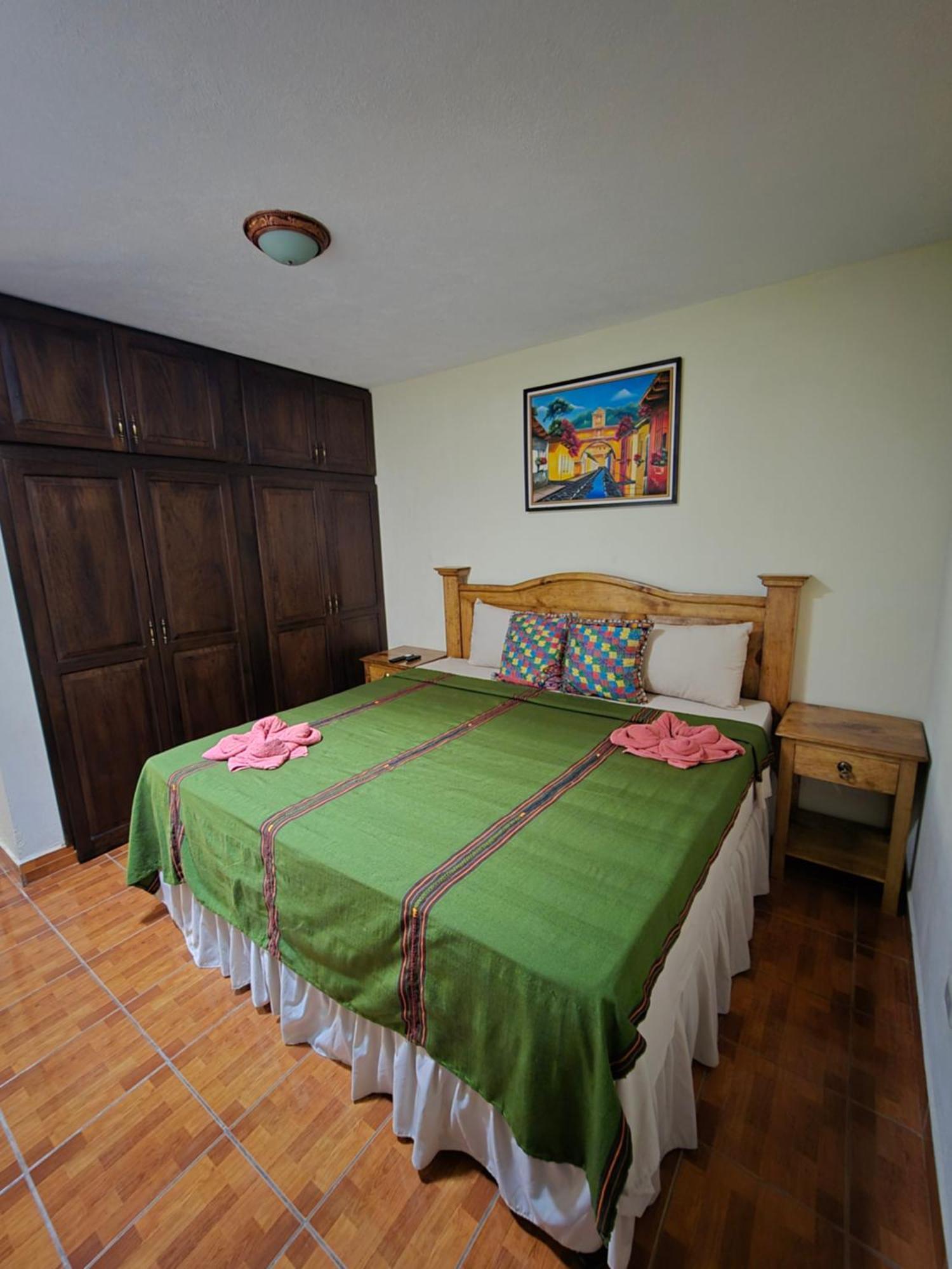 Casa Nazareno Aparthotel Antigua Exterior photo