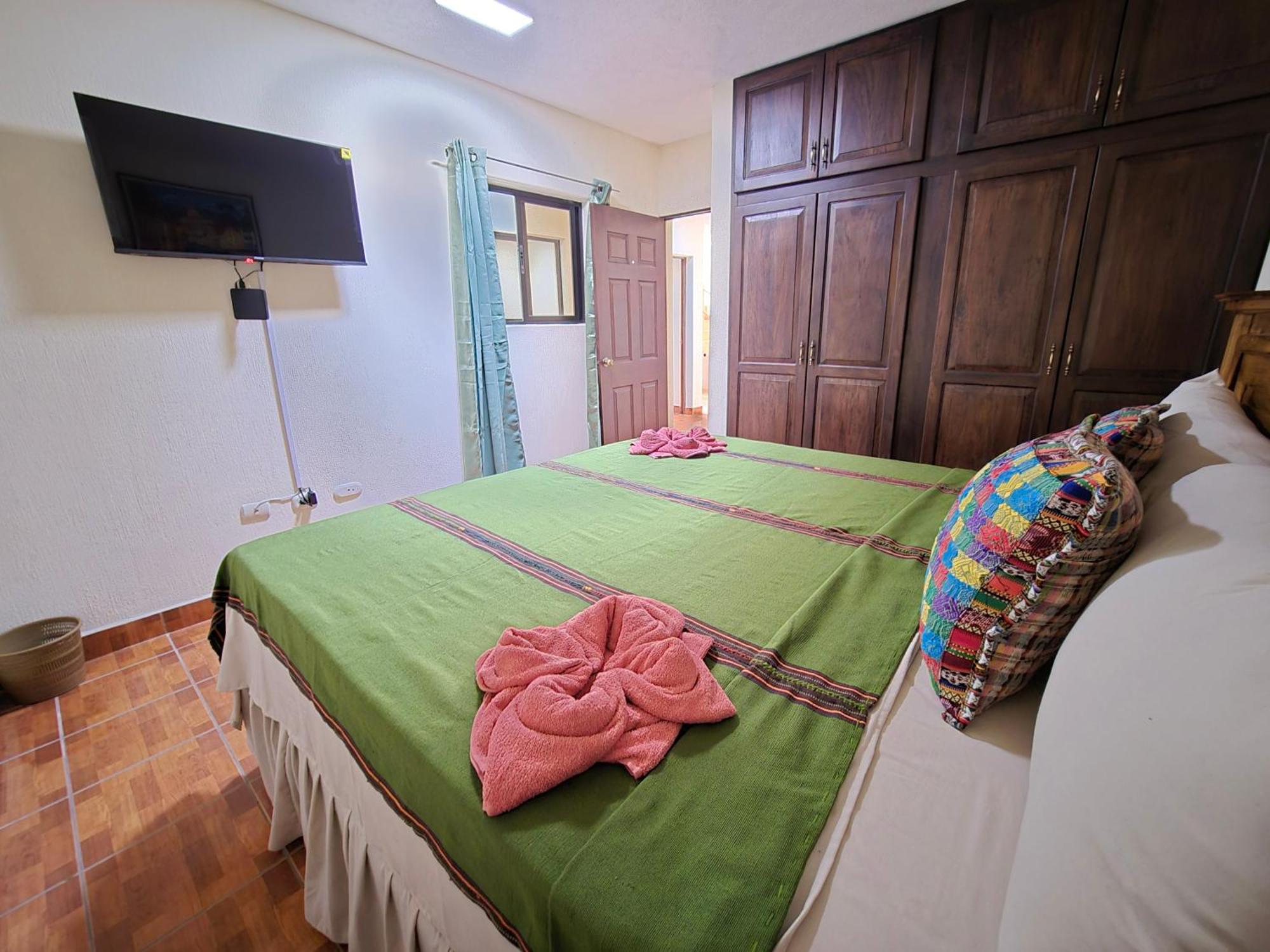 Casa Nazareno Aparthotel Antigua Exterior photo